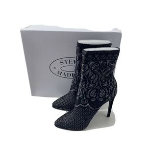 NEW Steve Madden Lovely Lace Boots‎ Black Women's Size 7